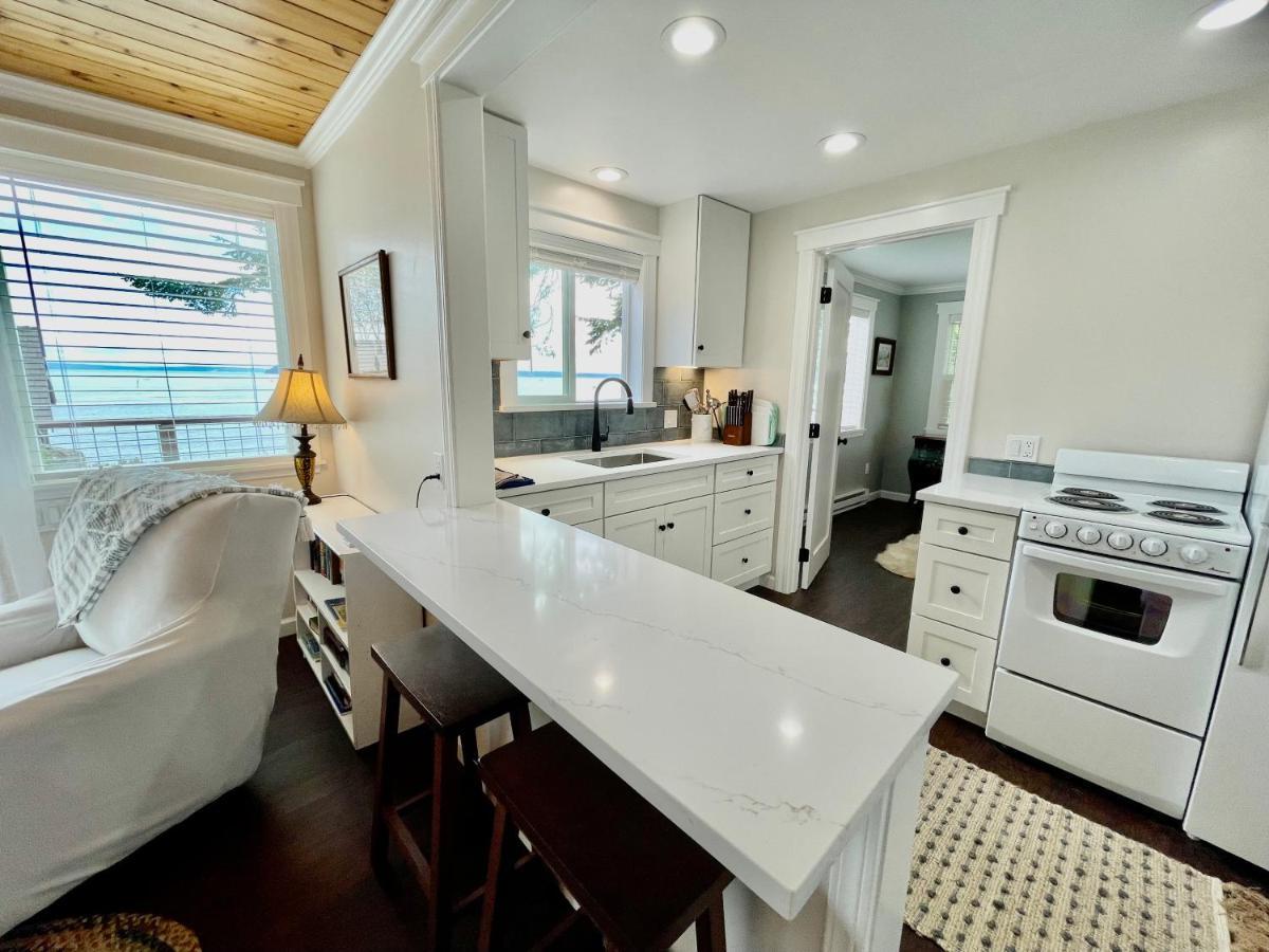 Puget Sound Chic Romantic Cottage With Private Beach Access & Gated Entry Port Ludlow Exteriér fotografie