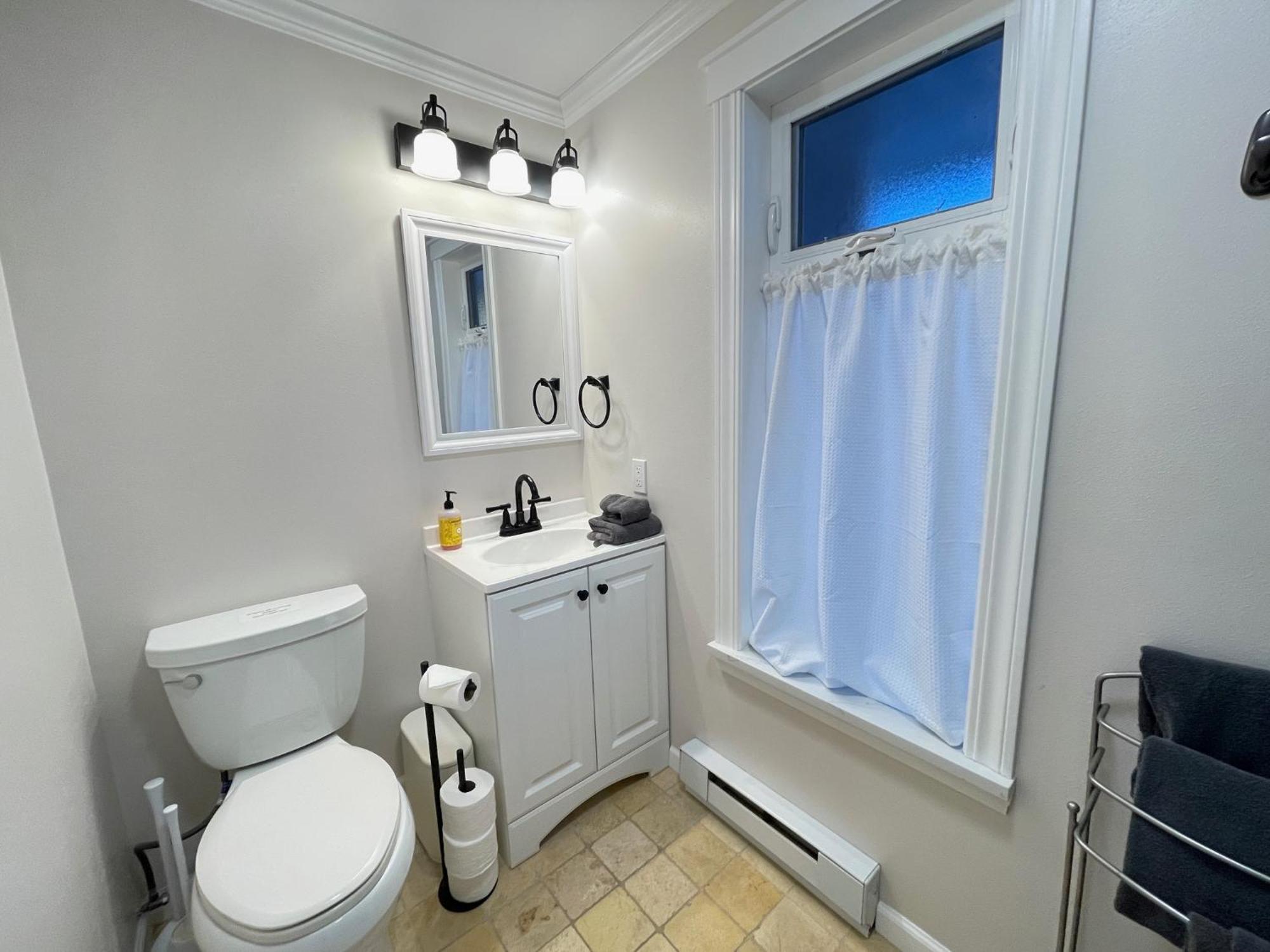 Puget Sound Chic Romantic Cottage With Private Beach Access & Gated Entry Port Ludlow Exteriér fotografie